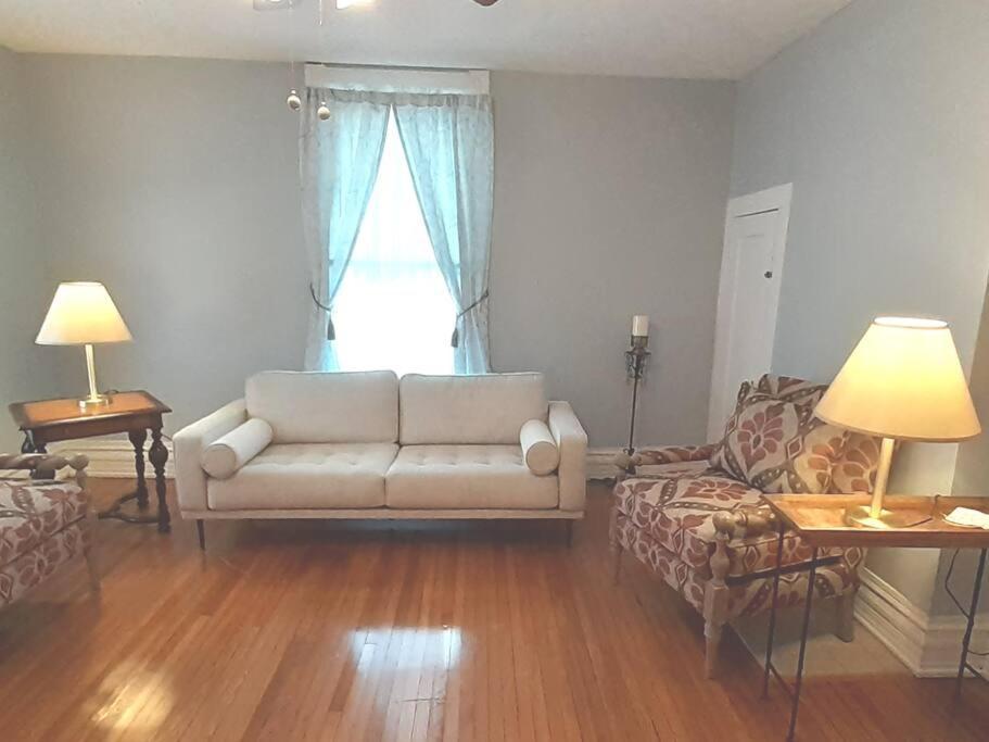 Queens Chamber W King Heavenly Bed At Nottingham Place In Wise Exterior photo